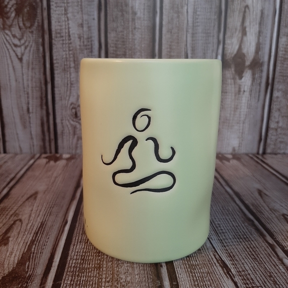 Rae Dunn MEDITATE Candle - Picture 6 of 13